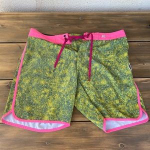 Hurley Phamtom Boardshorts Size 32